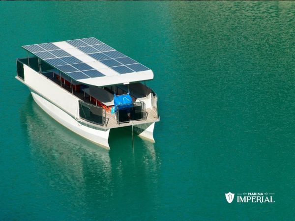 Barco solar: Conheça essa tecnologia inovadora!